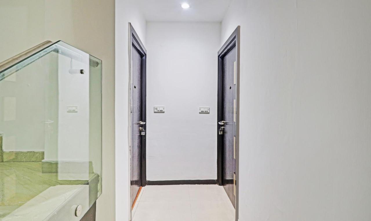 Treebo Trend Exotica Opp Sector 62 Hotel Ghaziabad Exterior foto