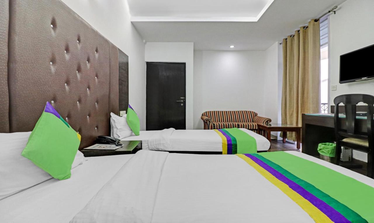 Treebo Trend Exotica Opp Sector 62 Hotel Ghaziabad Exterior foto