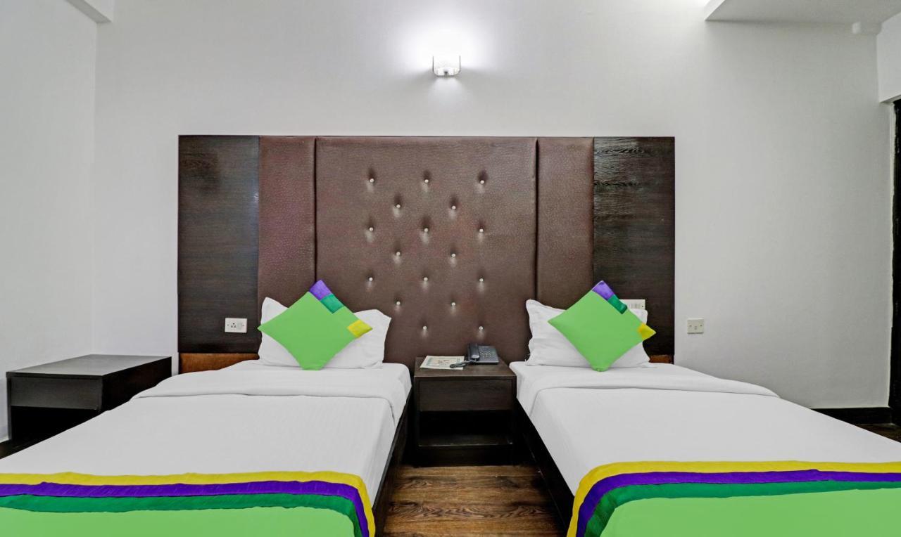 Treebo Trend Exotica Opp Sector 62 Hotel Ghaziabad Exterior foto